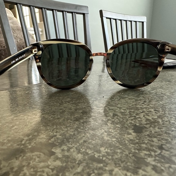 Women's Tory Burch Tortoise Sunglasses Brown, Gray, Beige - Picture 8 of 11